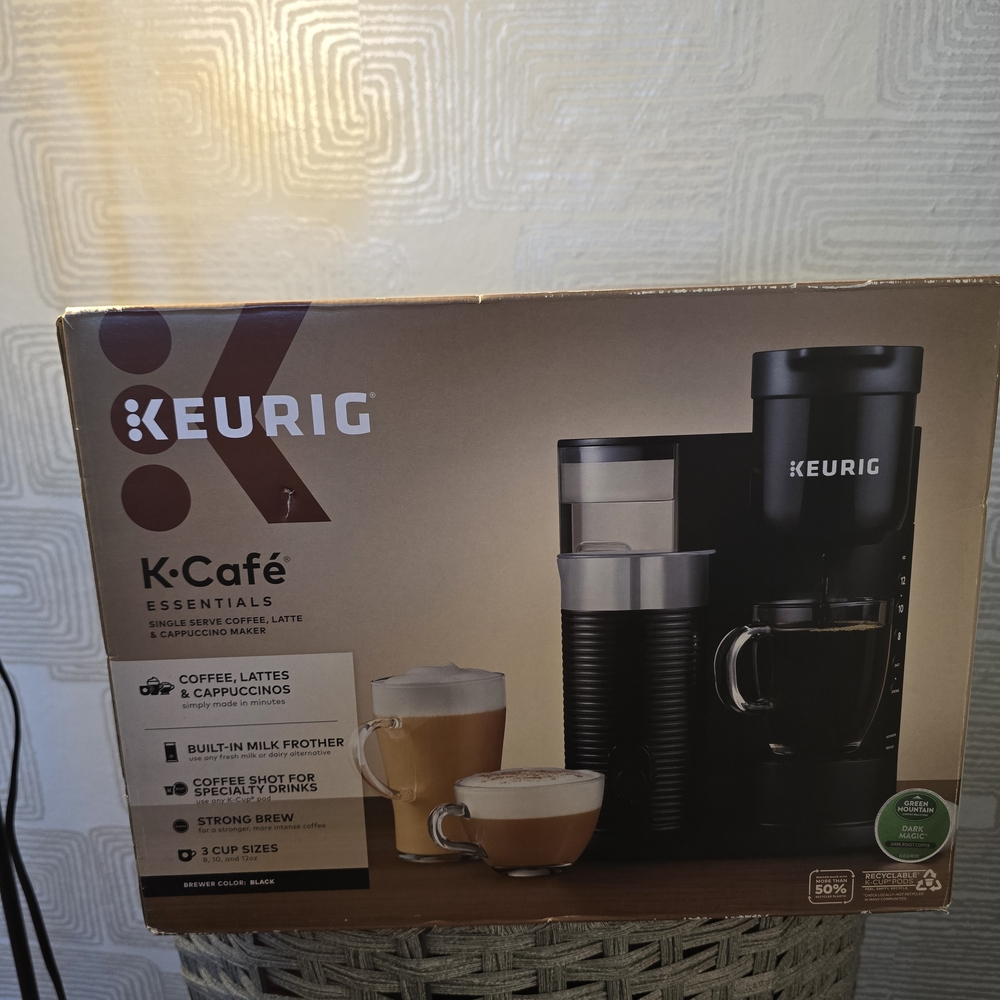 Keurig K-Café Essentials in Black and Silver